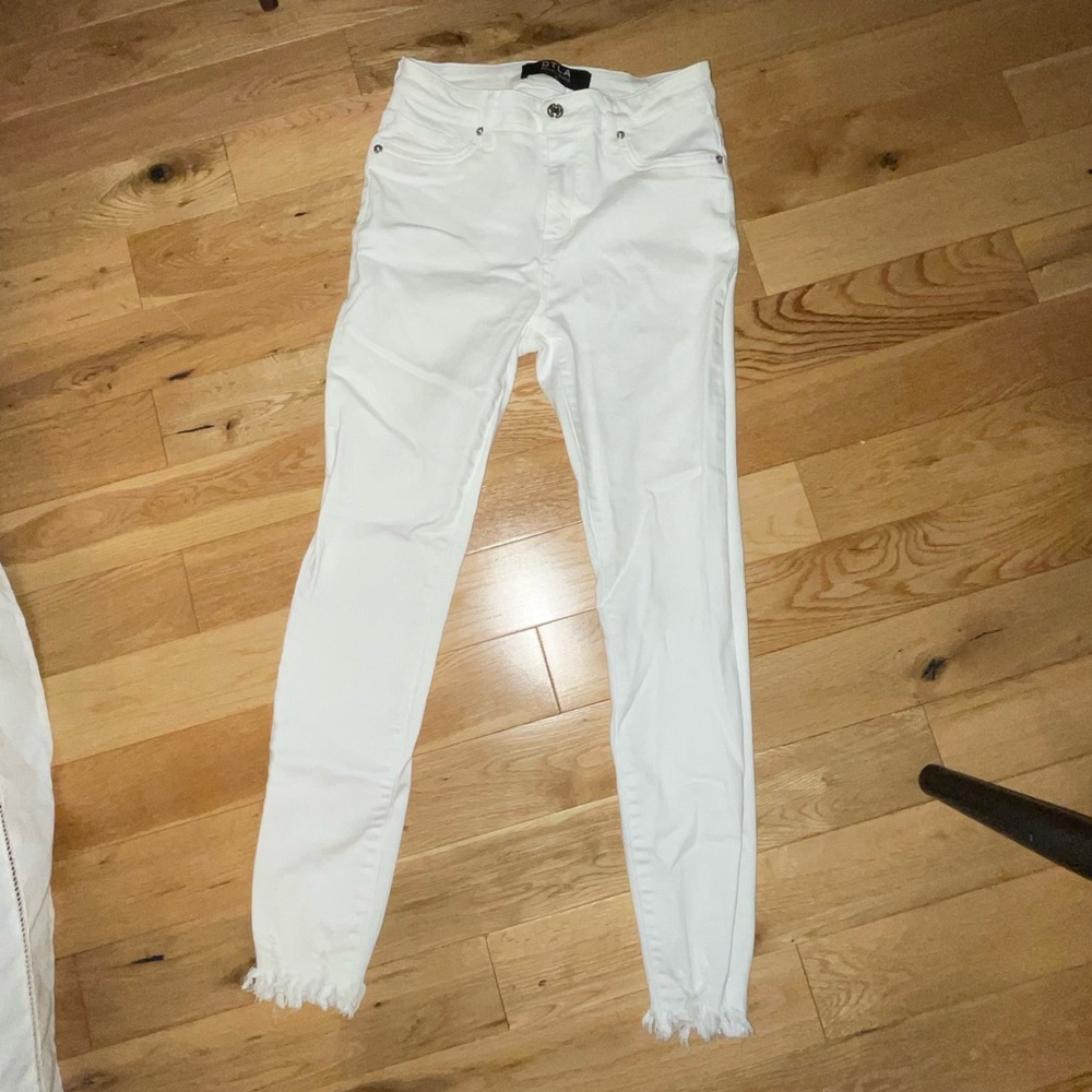 DTLA white skinny jeans frayed 29